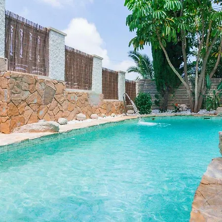 Bright With Salt Water Pool *