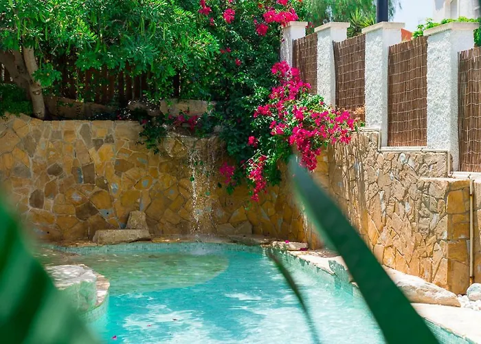 Bright With Salt Water Pool * El Campello